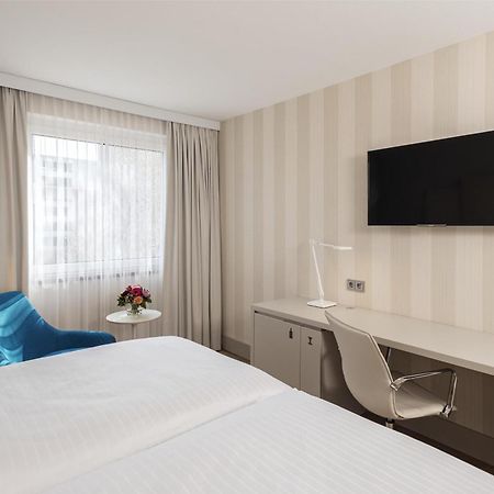 Nh Vienna Airport Conference Center Hotel Schwechat Exterior photo