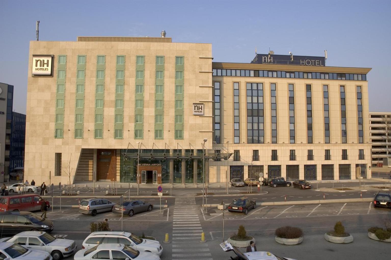 Nh Vienna Airport Conference Center Hotel Schwechat Exterior photo
