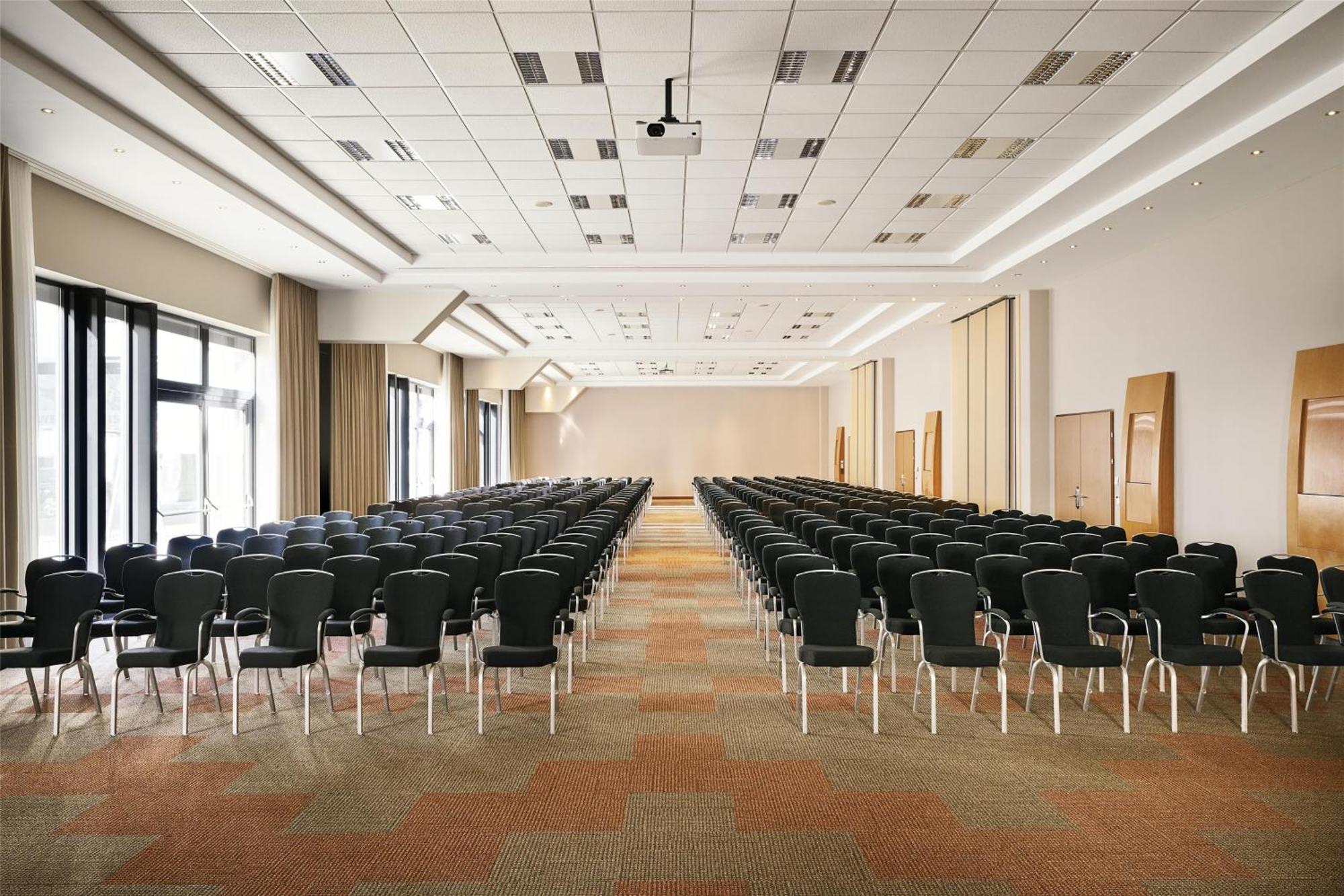 Nh Vienna Airport Conference Center Hotel Schwechat Exterior photo