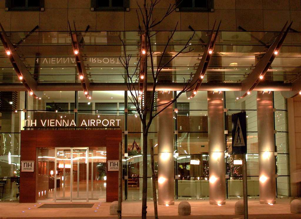 Nh Vienna Airport Conference Center Hotel Schwechat Exterior photo NH Vienna Airport