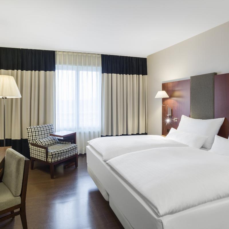 Nh Vienna Airport Conference Center Hotel Schwechat Exterior photo Room interior