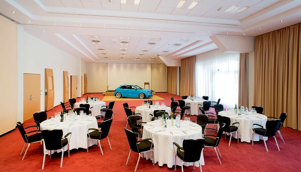 Nh Vienna Airport Conference Center Hotel Schwechat Exterior photo The conference hall